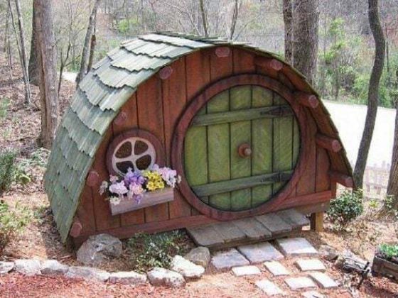 hobbit house for dogs